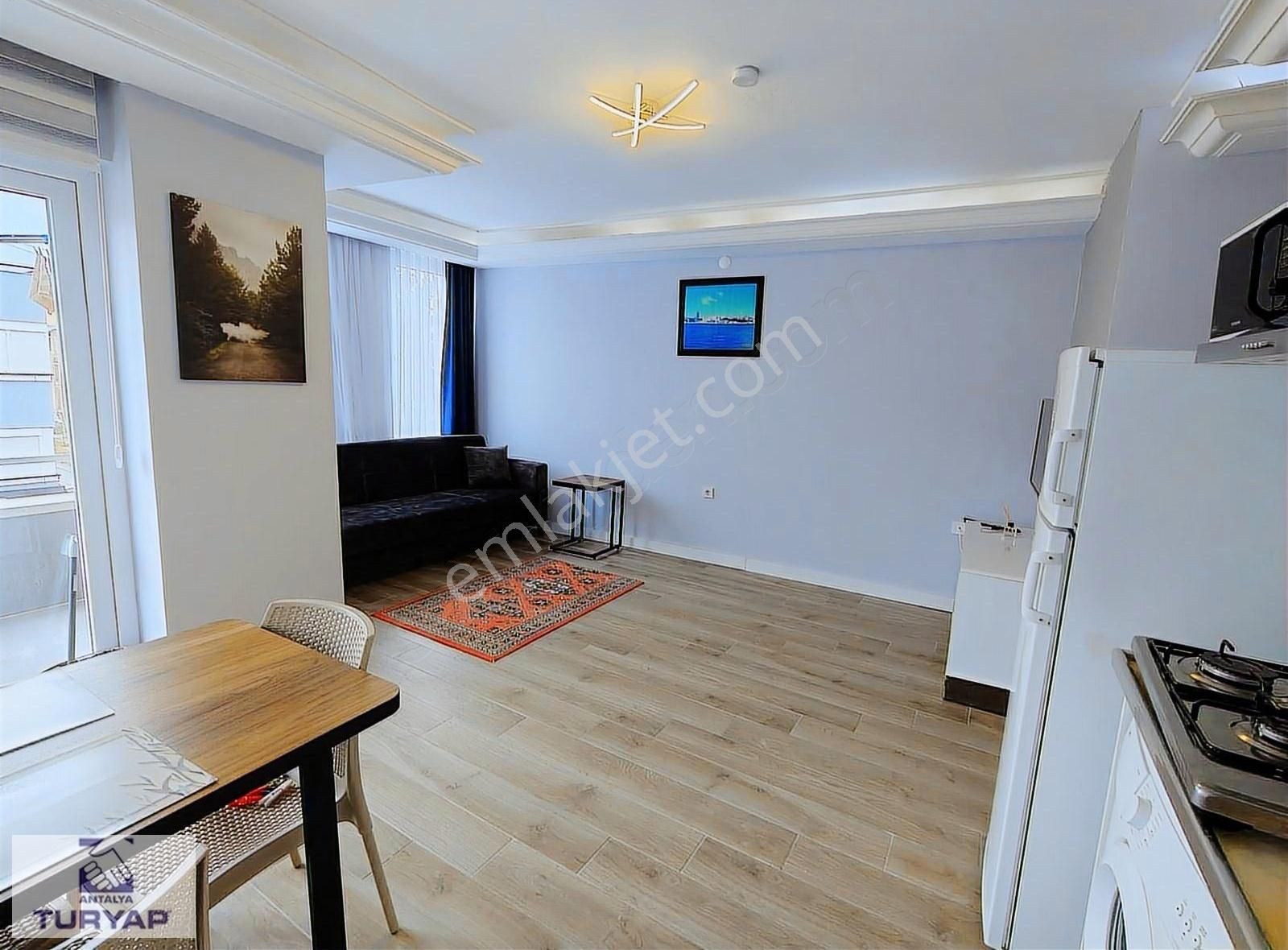 Konyaaltı Altınkum Da Plaja 200 Mt Full Eşyalı Kiralık 1+1 Daire