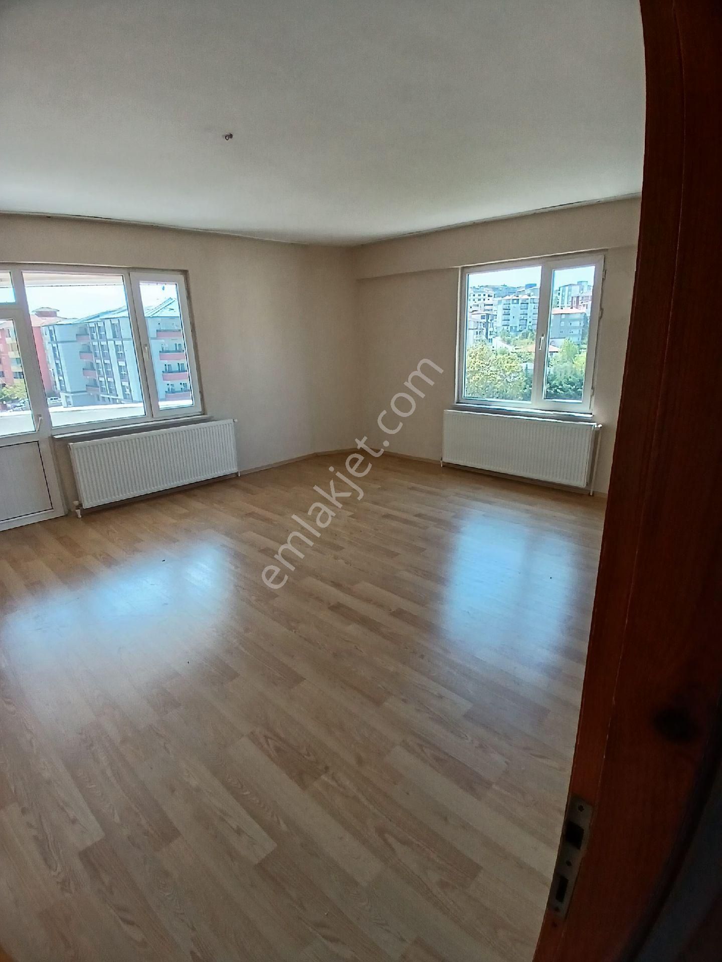 Tekirdağ Altınova Da Kiralık 3+1 Geniş Daire - Görsel 8