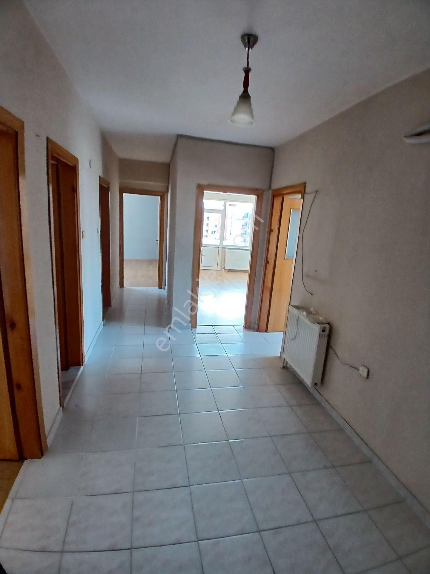 Tekirdağ Altınova Da Kiralık 3+1 Geniş Daire - Görsel 11