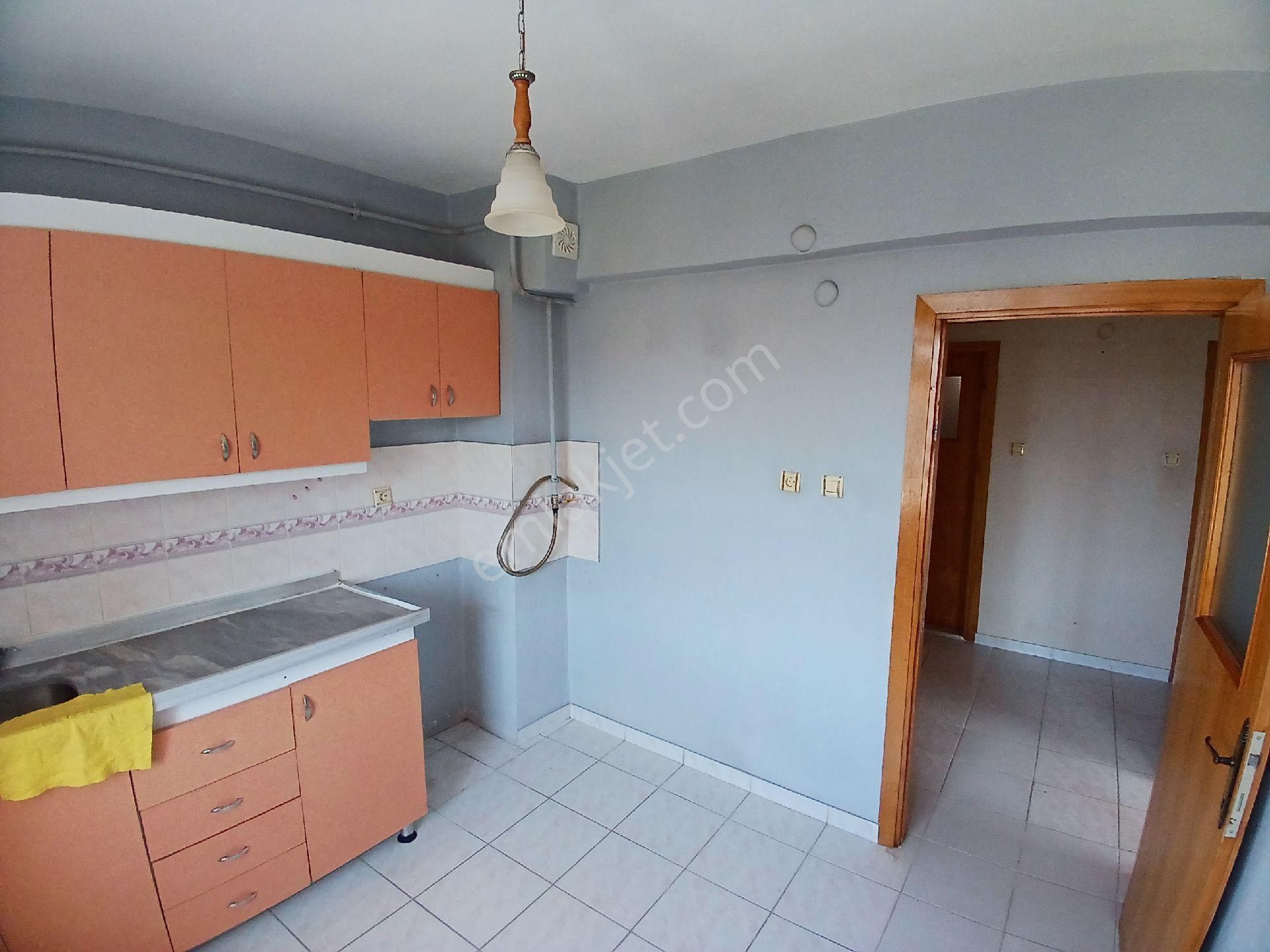 Tekirdağ Altınova Da Kiralık 3+1 Geniş Daire - Görsel 27