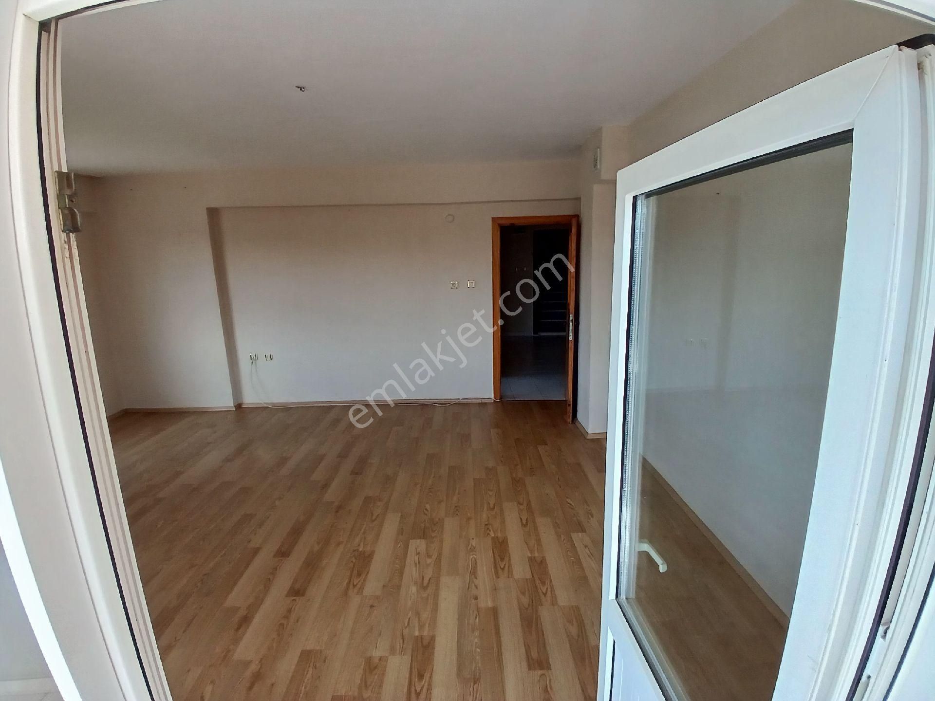 Tekirdağ Altınova Da Kiralık 3+1 Geniş Daire - Görsel 24