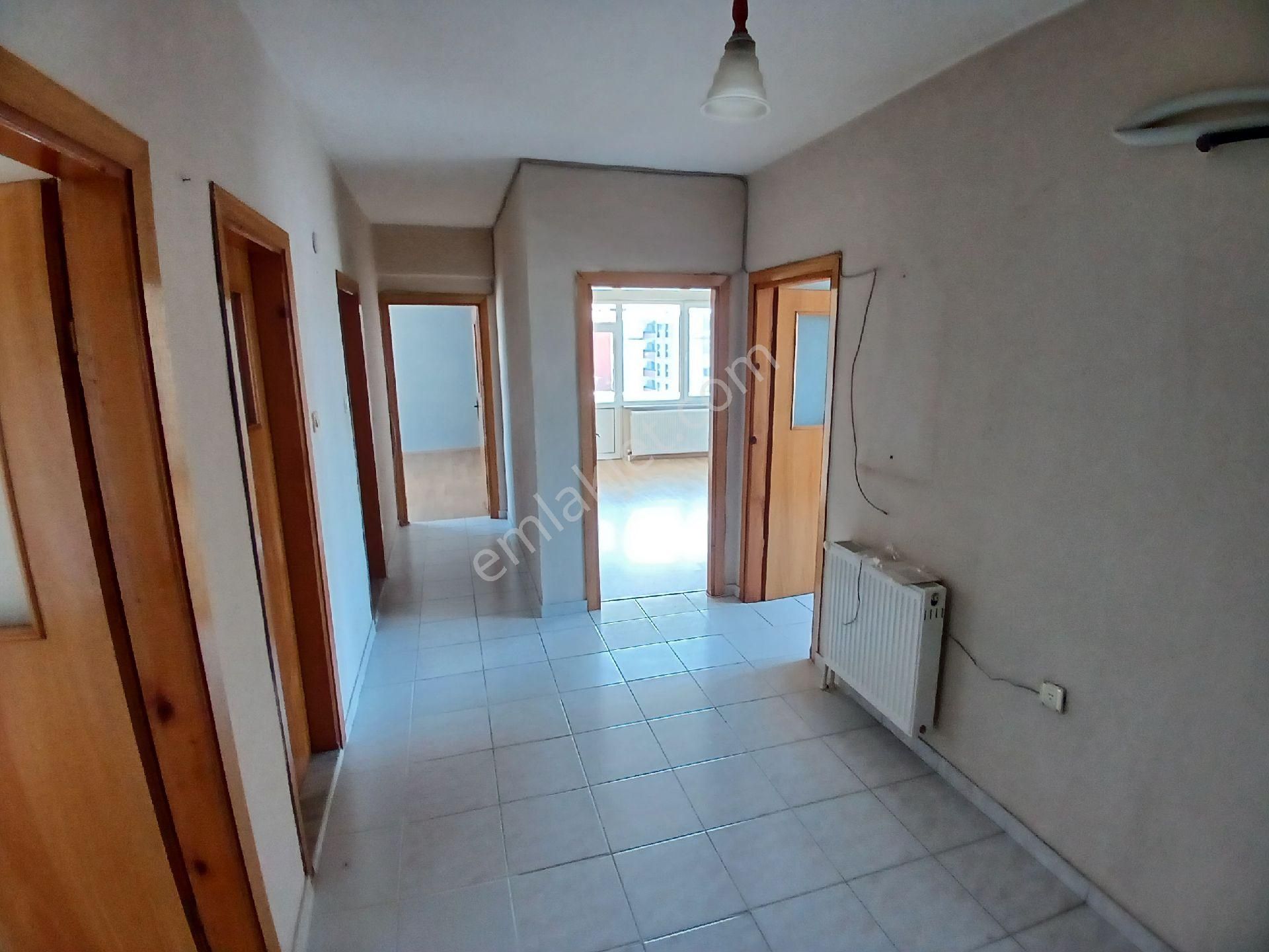 Tekirdağ Altınova Da Kiralık 3+1 Geniş Daire - Görsel 33