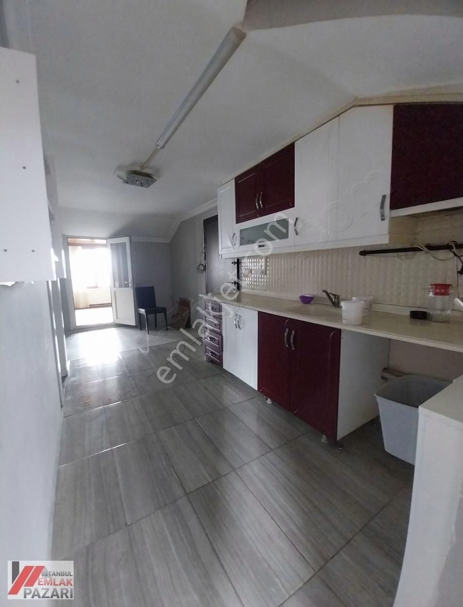 Avcılar Cihangir 2+1 4 Kat Kapalı Teras Balkon Barbekülü Kiralık