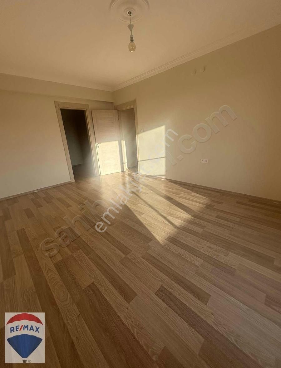 Lüleburgaz Zafer Mahallesi Gülce Sitesinde Kiralık 3+1 Daire
