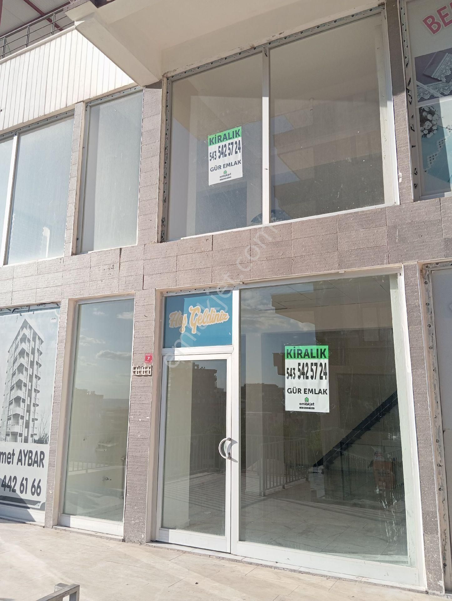 Güzel Şehir De Kiralık Dükkan