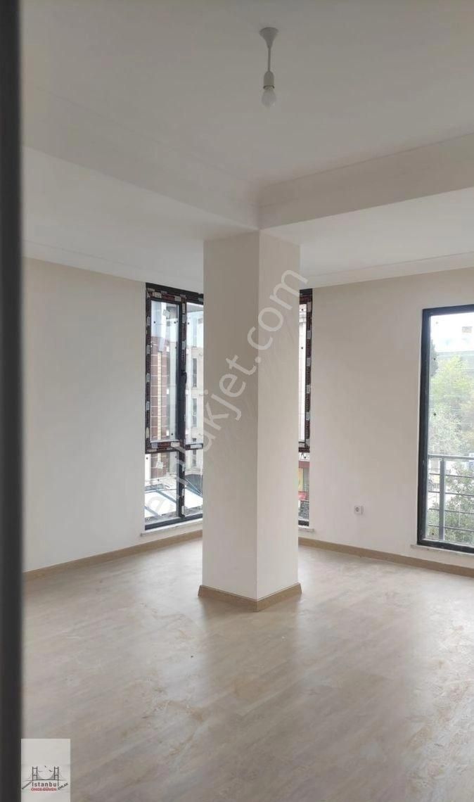 Bakırköy Z.baba Da Yücetarla Caddesi Üzerinde Sıfır Kat 3 2+1 - Görsel 5