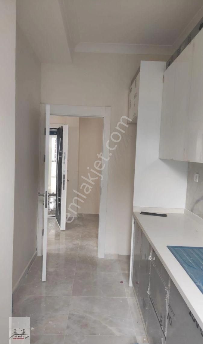 Bakırköy Z.baba Da Yücetarla Caddesi Üzerinde Sıfır Kat 3 2+1 - Görsel 11