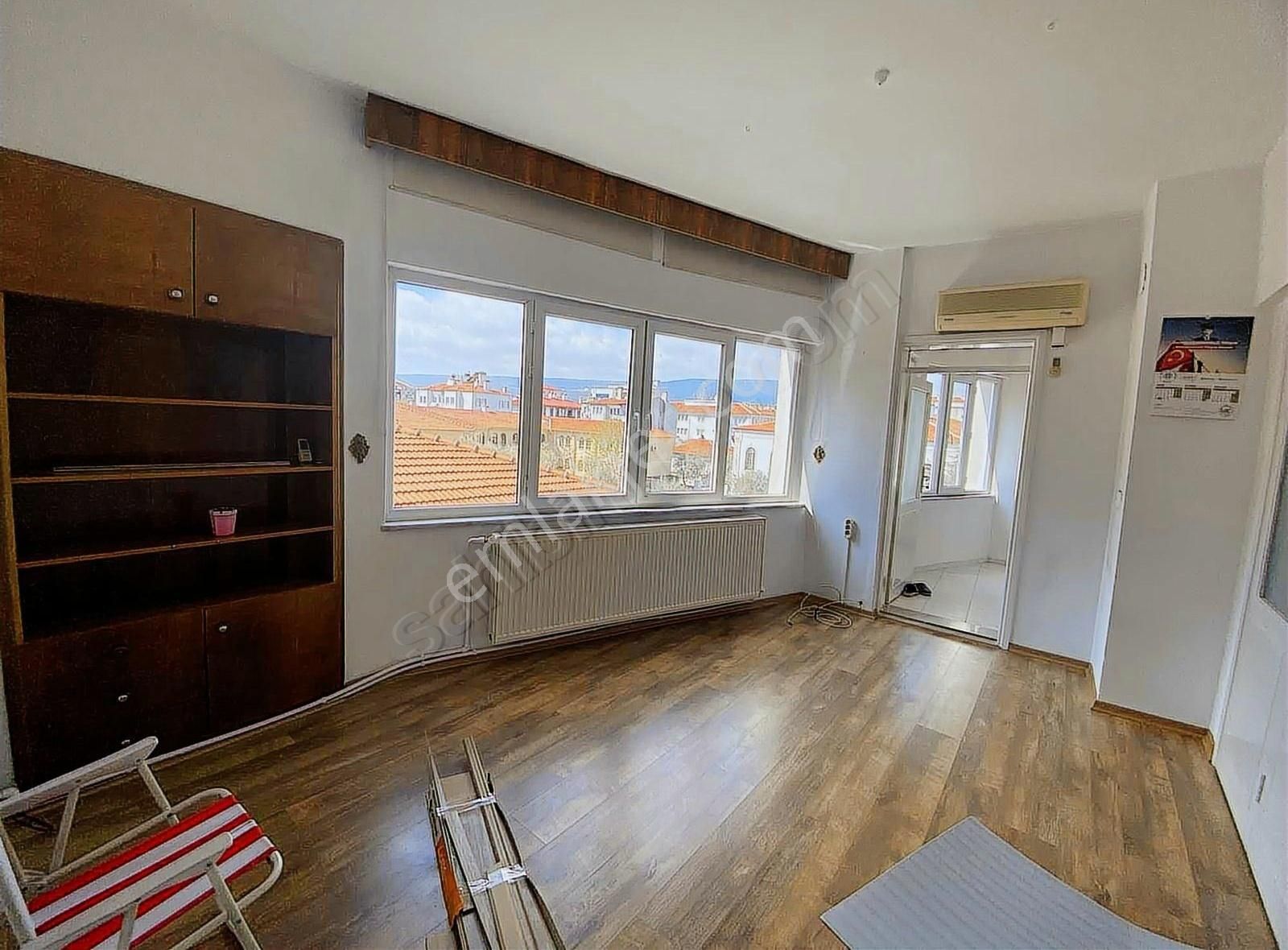 Muğla Merkezi Konumda 3+1 Satılık Geniş Daire