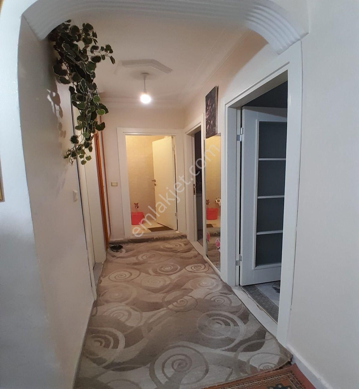 Avcılar Cihangirde 2+1 Kullanışlı Ara Kat Daire - Görsel 12