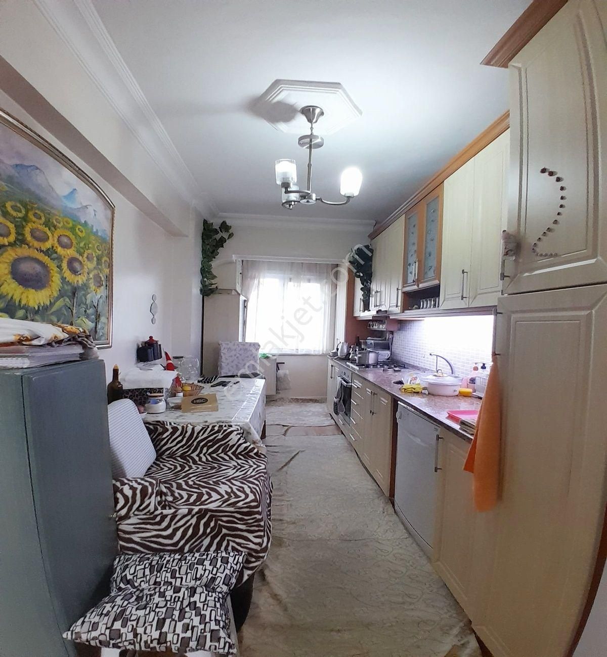 Avcılar Cihangirde 2+1 Kullanışlı Ara Kat Daire - Görsel 9