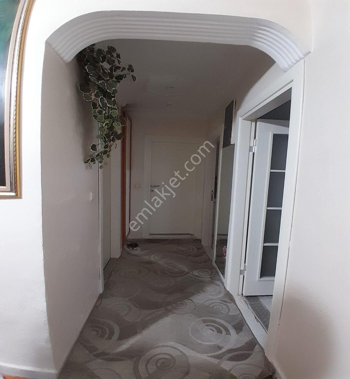 Avcılar Cihangirde 2+1 Kullanışlı Ara Kat Daire - Görsel 17