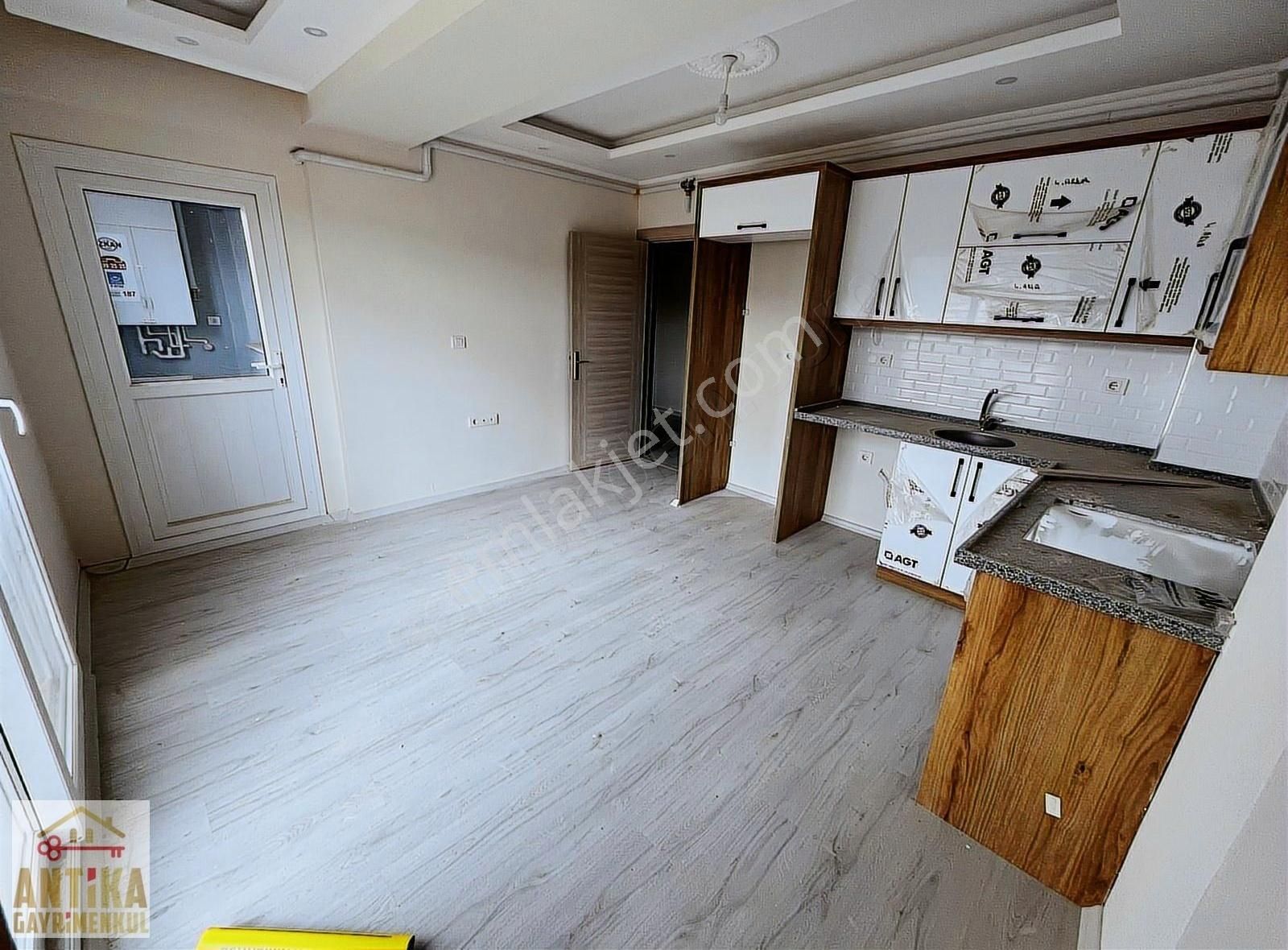 Antika Gayrimenkul'den Kiraz Merkezde Satılık Dubleks Daire