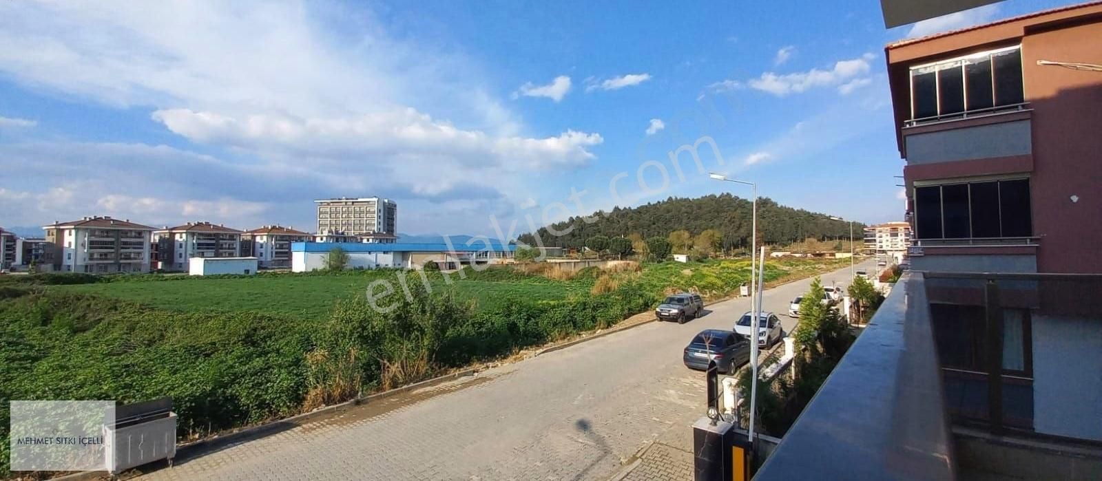 Fen Lisesi Cıvarı Kiralık Geniş 3+1 Daire!!!