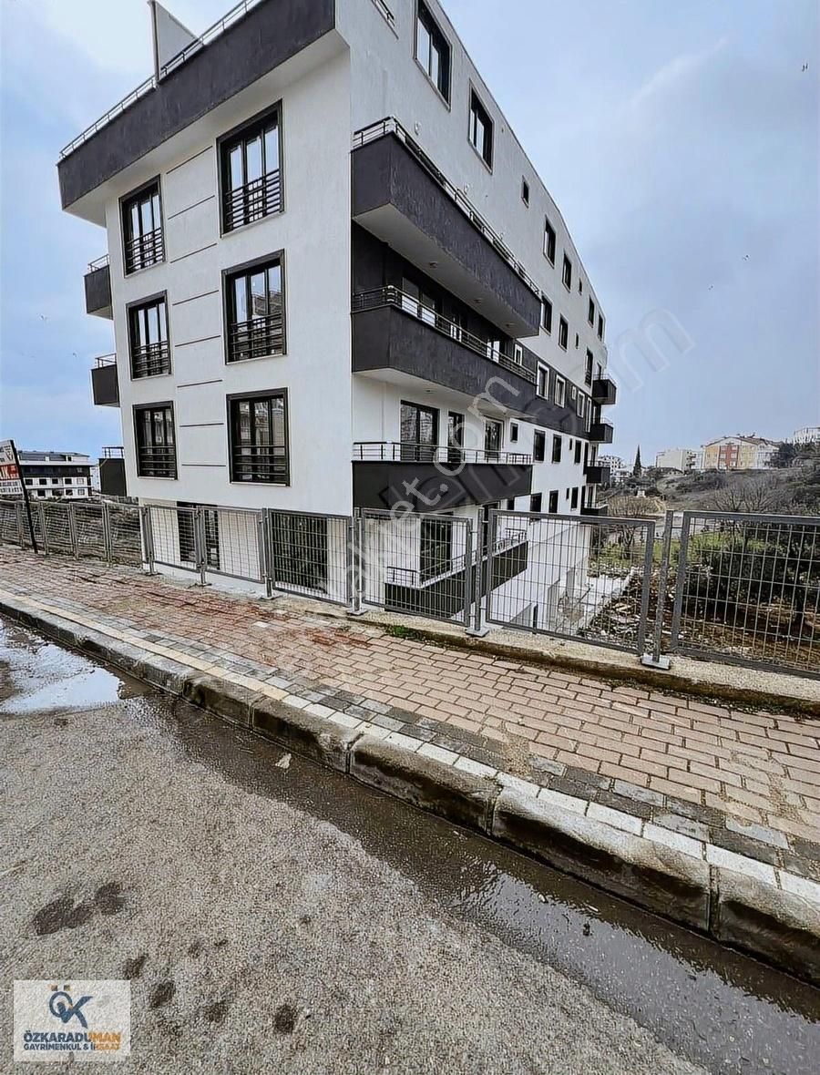 Gebze Tatlıkıyuda Deniz Manzaralı Kiralık 4+1 Dubleks