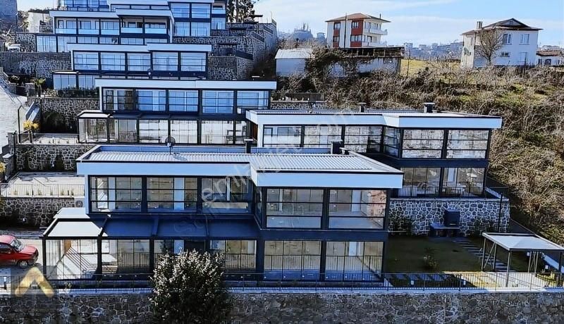 Divan Gayrimenkul Akçatepe Mh Deniz Manzaralı Müstakil Villa
