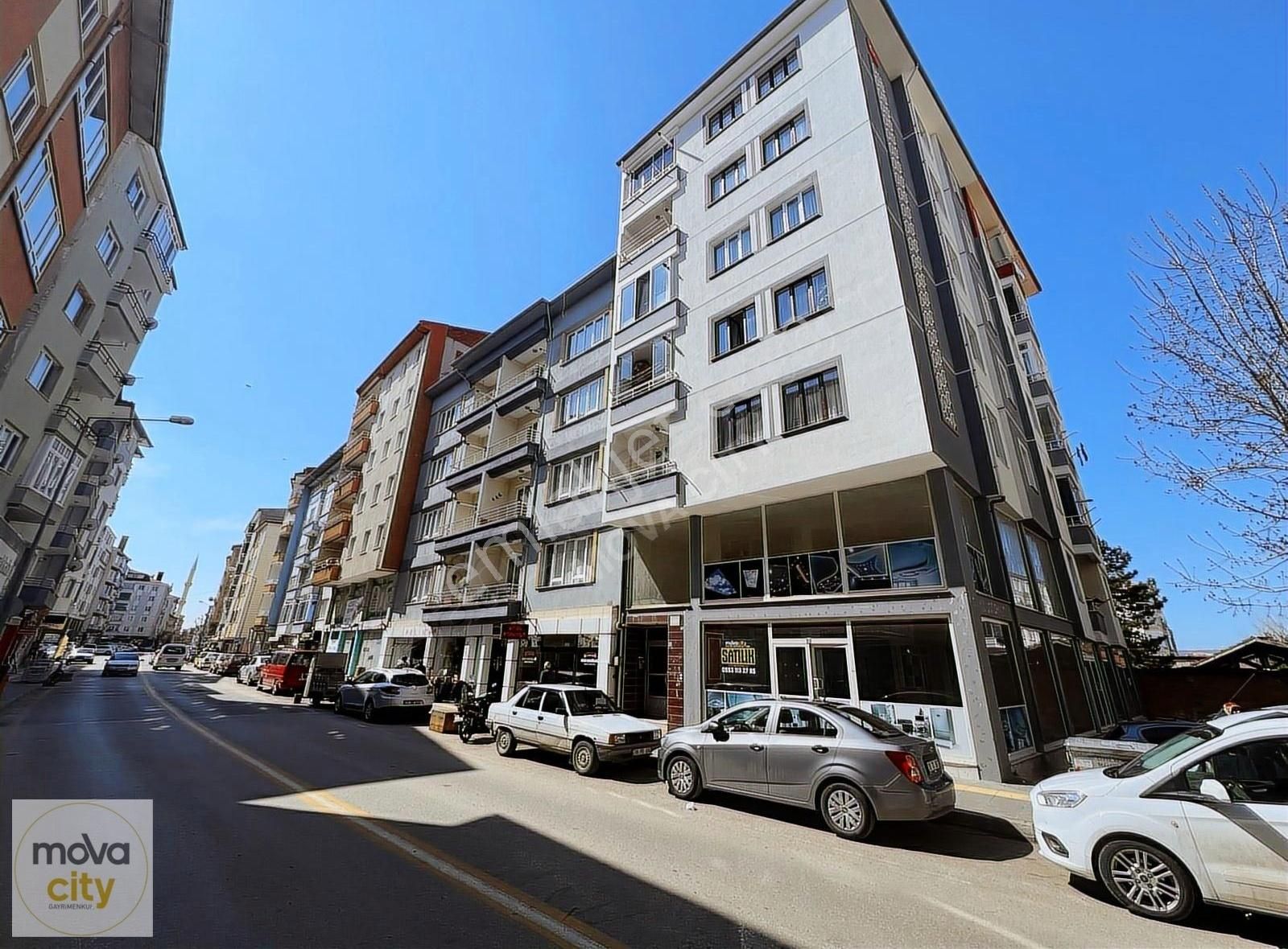 Osmancık Cad. Selimiye Camii Yanı Satılık Düz Giriş İş Yeri