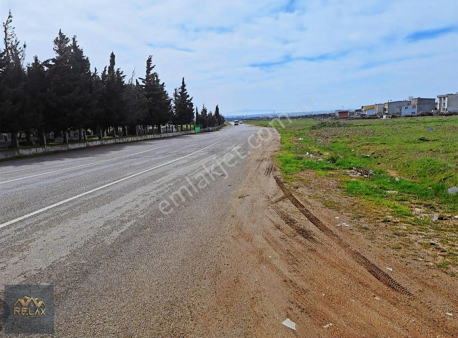 100. Yıl Mahallesinde 3 Kat İmarlı Köşe Parsel