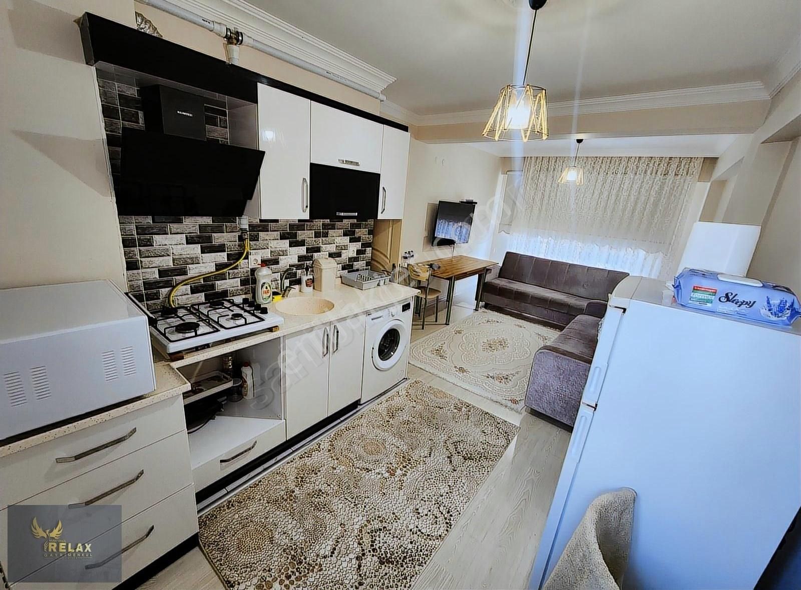 17 Eylül Mahallesinde Kiralık 1+1 Esyalı Daire