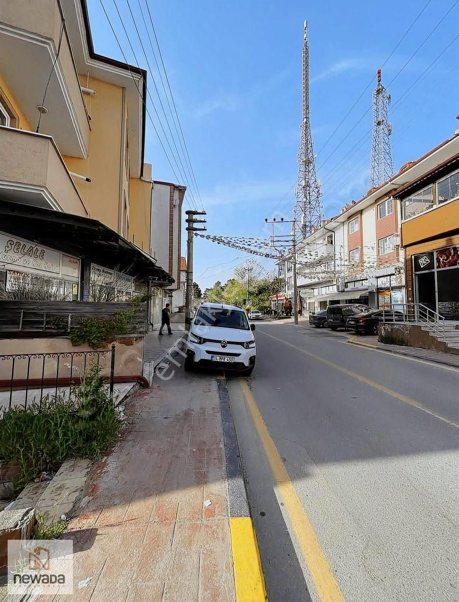 Adapazarı Maltepe'de Merkezi Konumda Satılık 3+1 Daire