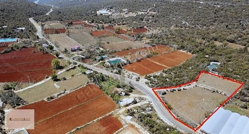 Erdemli Hüsametli 3260 M2 Kepçe İmarlı Tek Tapu Köy İçi