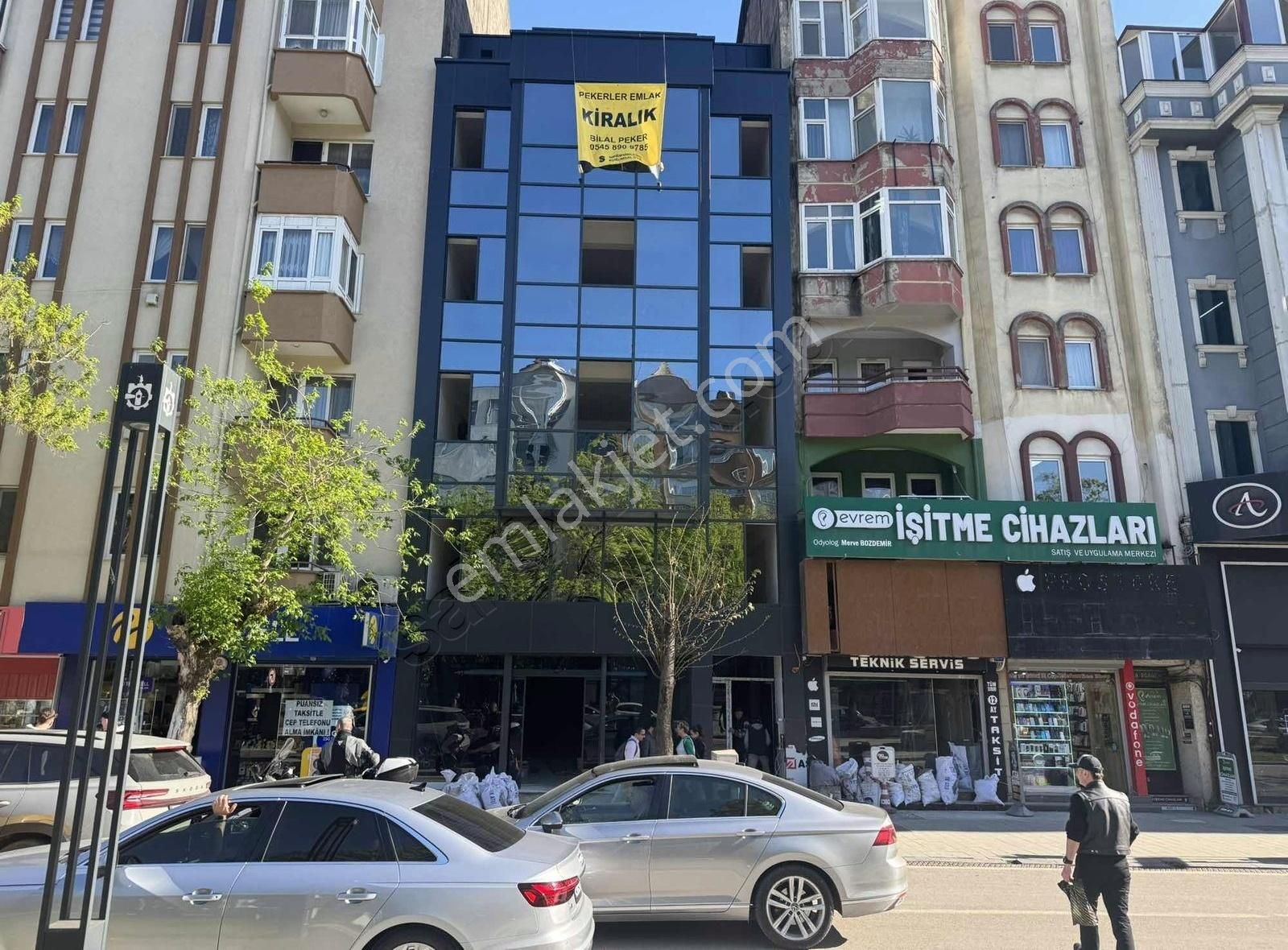 Yürüyüş Yolunda Sıfır 200 M2 Dubleks İş Yeri
