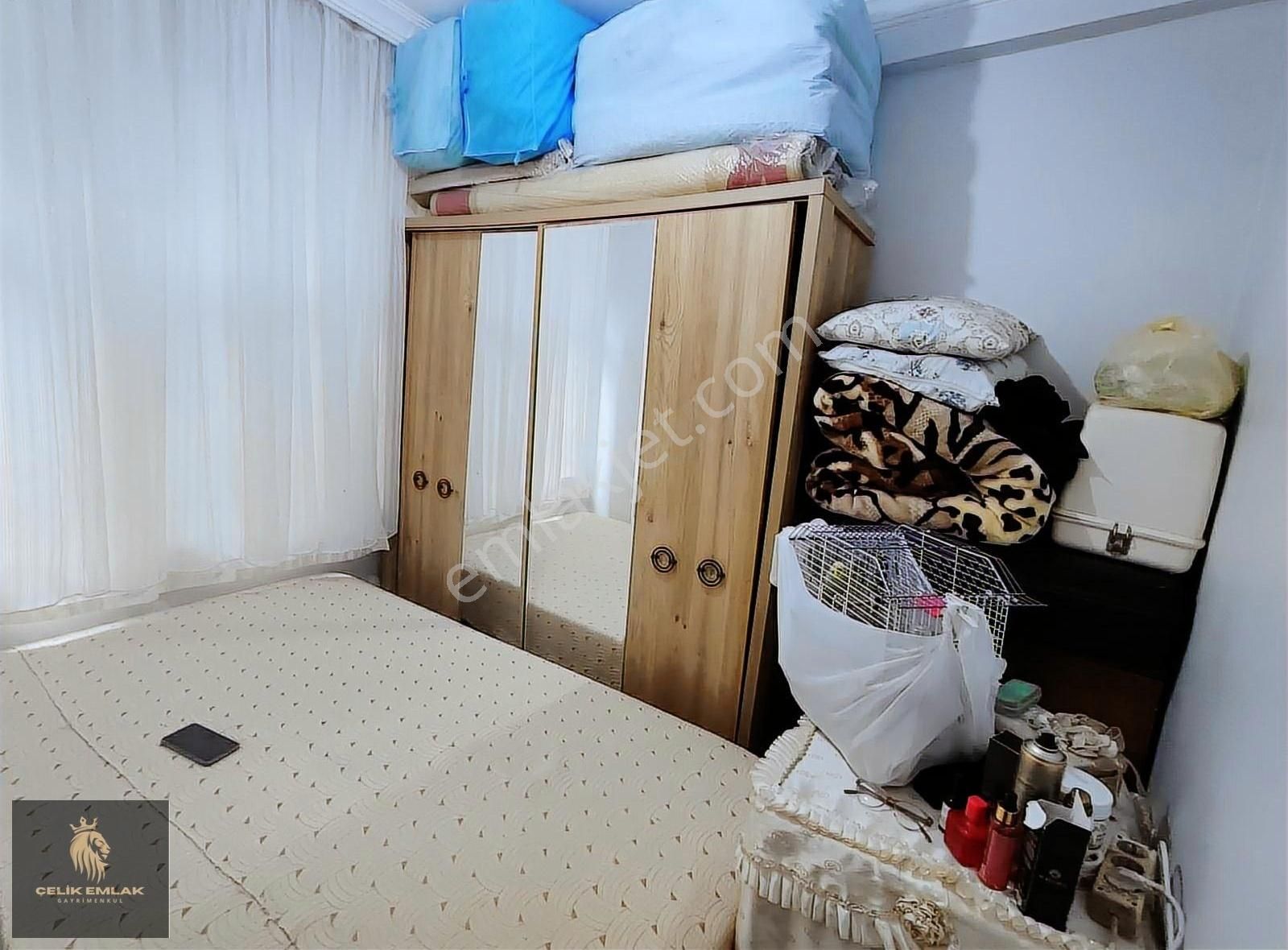 Çelik Emlaktan Fatih Balat Mah. Kiremit Cad. 1+1 Tadilatlı 2.kat - Görsel 6