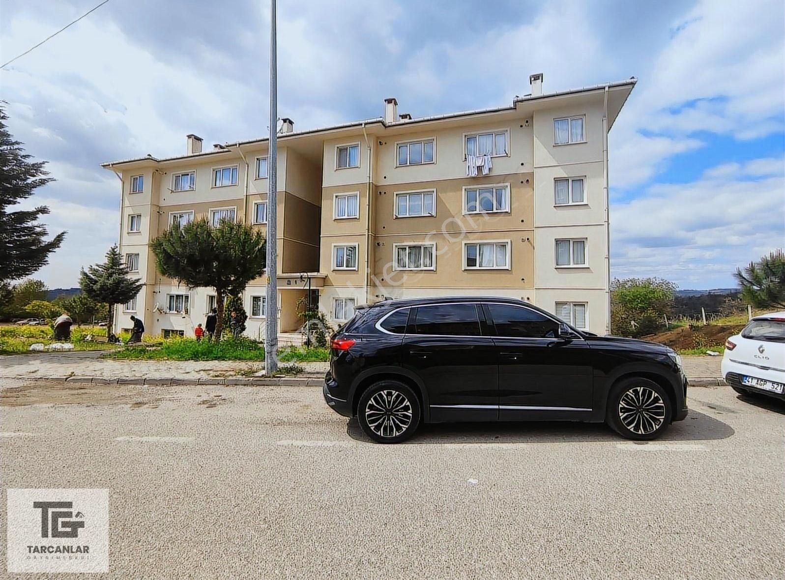 Tarcanlar'dan Akpınar Toki Yenilenmiş Kiralık 1+1 Süper Daire