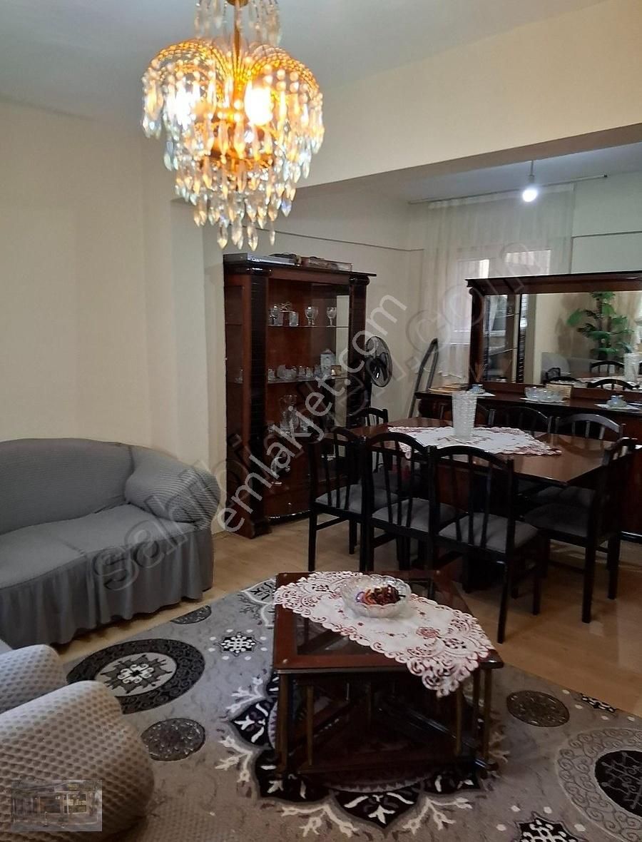 Erdek Prestijden Halitpaşada Doğalgazlı 3+1 Sahile 100m Arakat