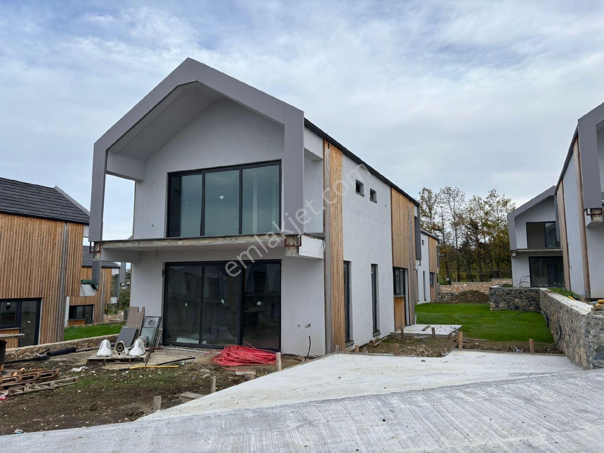 Silivri Selimpasa Ortaköy De 4+1 Muhteşem Villa - Görsel 29