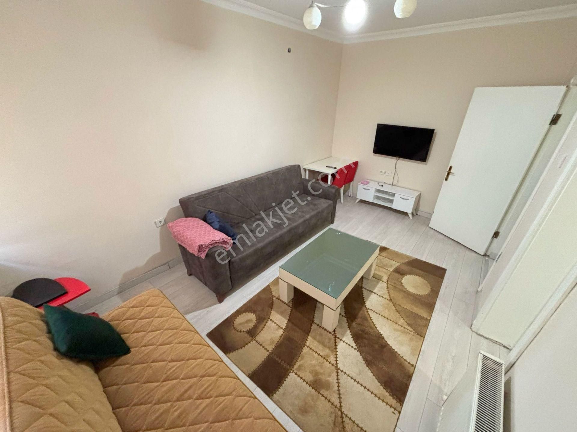 Kocatepe Okul Karşısı 1+1 Eşyalı 14.000 Tl Kiracılı Temiz Daire