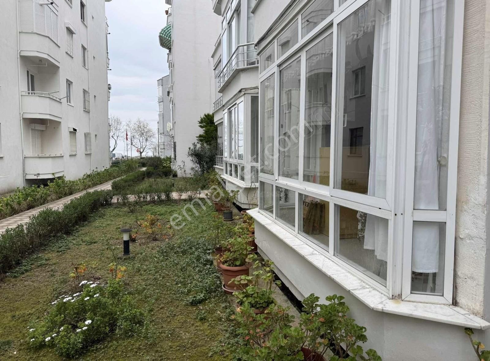 Çınarcık'ta 2+1 Giriş Kat Ekşioğlu Sitesi Denize 80m Masrafsız