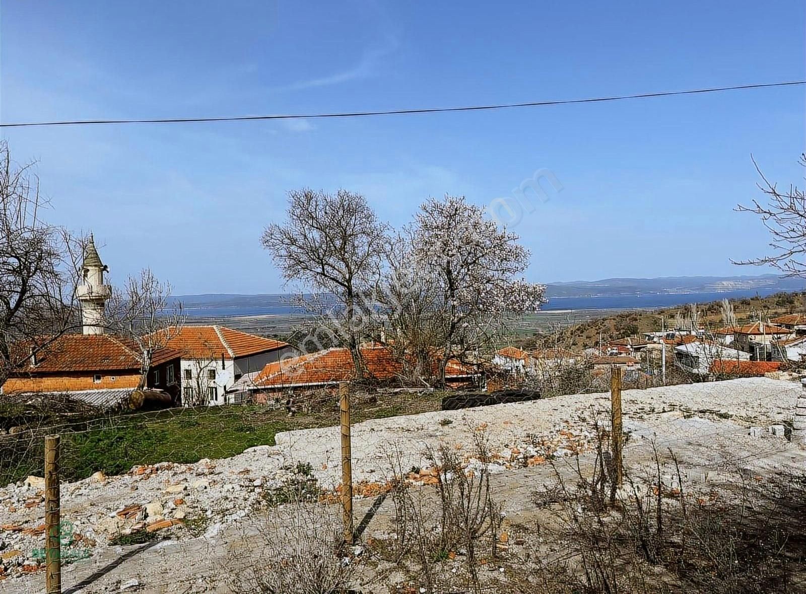 Merkez Kemel Köyünde Deniz Manzaralı Satılık 752 M2 İmarlı Arsa