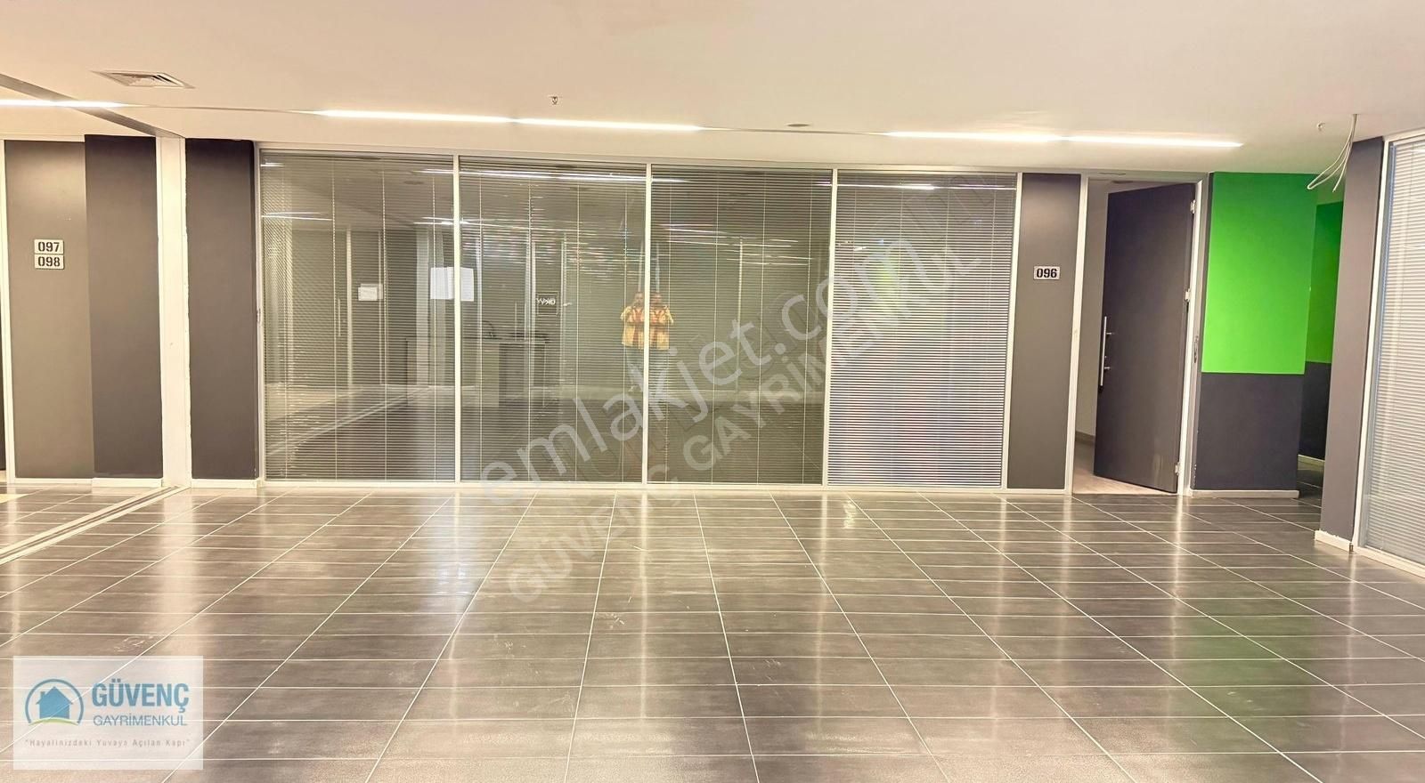 Güvenç'den Varyap Plaza'da 1+0 Büyük Ofis...