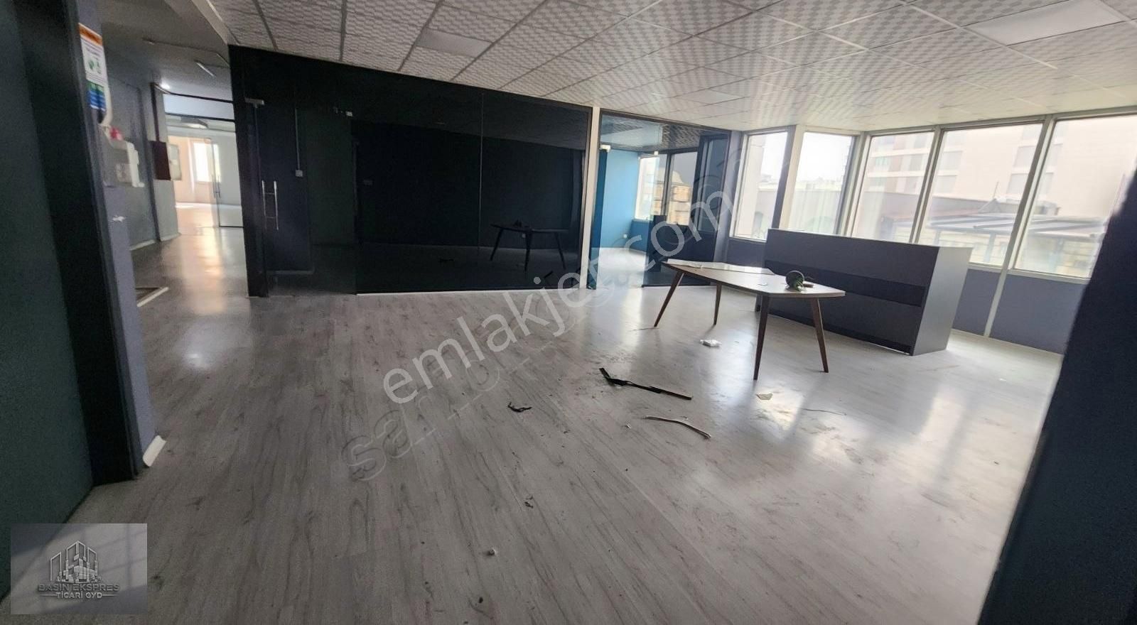 Sulyapıdan 3500 M2 Tek Katda Giriş Depolama İmalata Uygun - Görsel 14