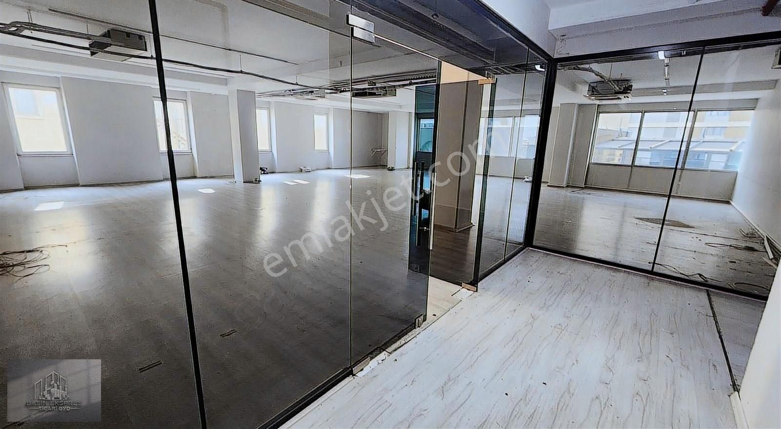 Sulyapıdan 3500 M2 Tek Katda Giriş Depolama İmalata Uygun - Görsel 19