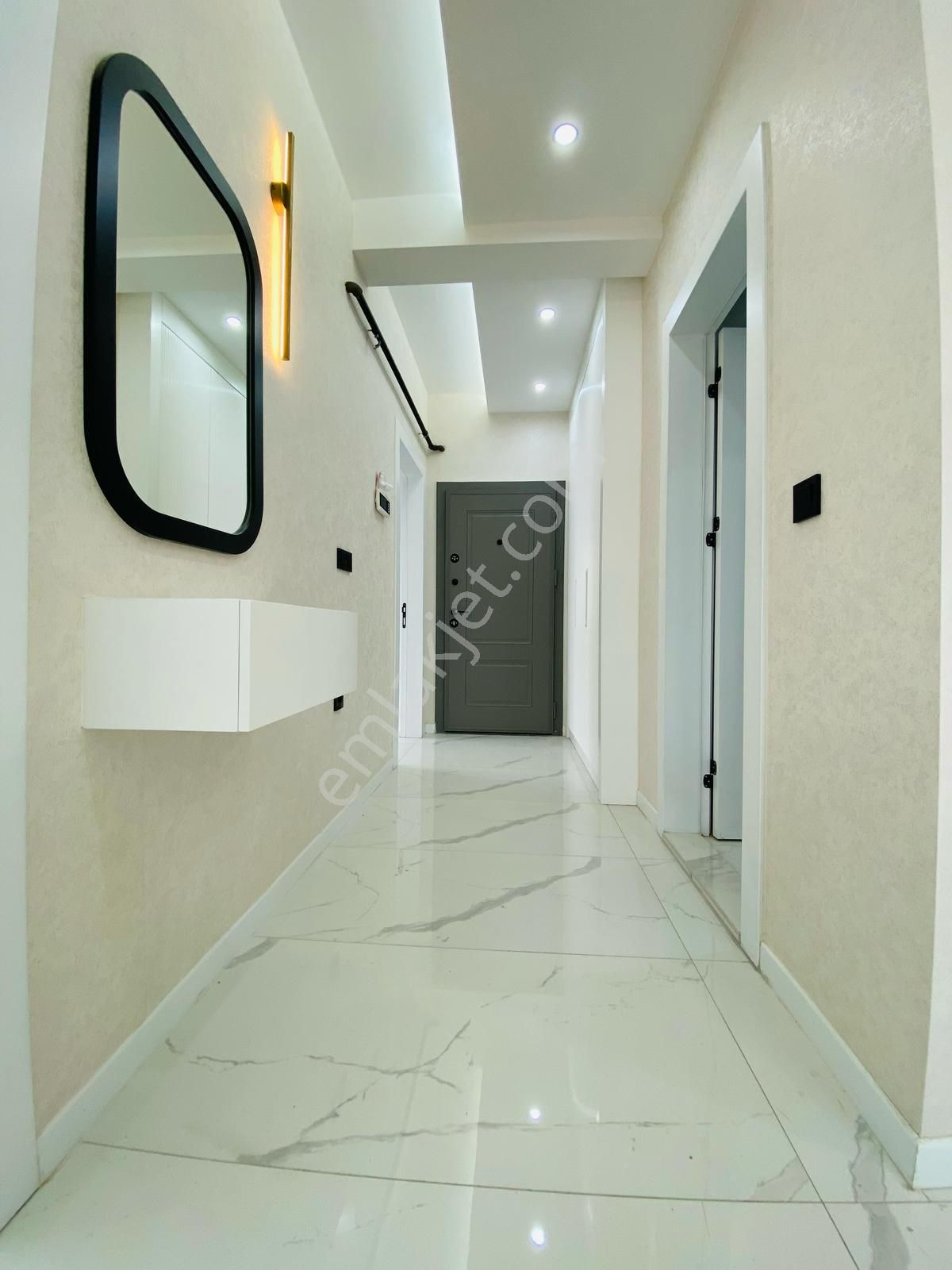 Denizli Şemikler De 2+1 Ebeveyn Banyolu Kullanışlı Ferah Satılık Son Daire