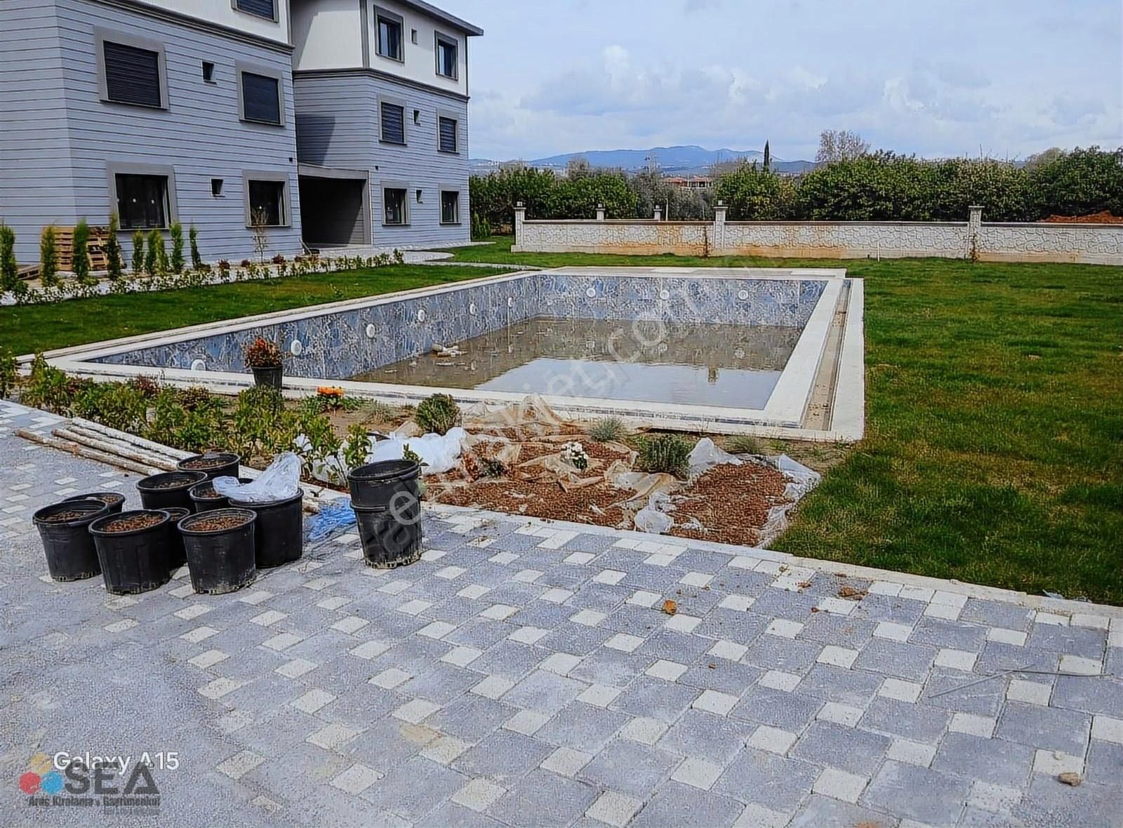 Kuşadası Davutlarda Kiralık Yeni Daireler