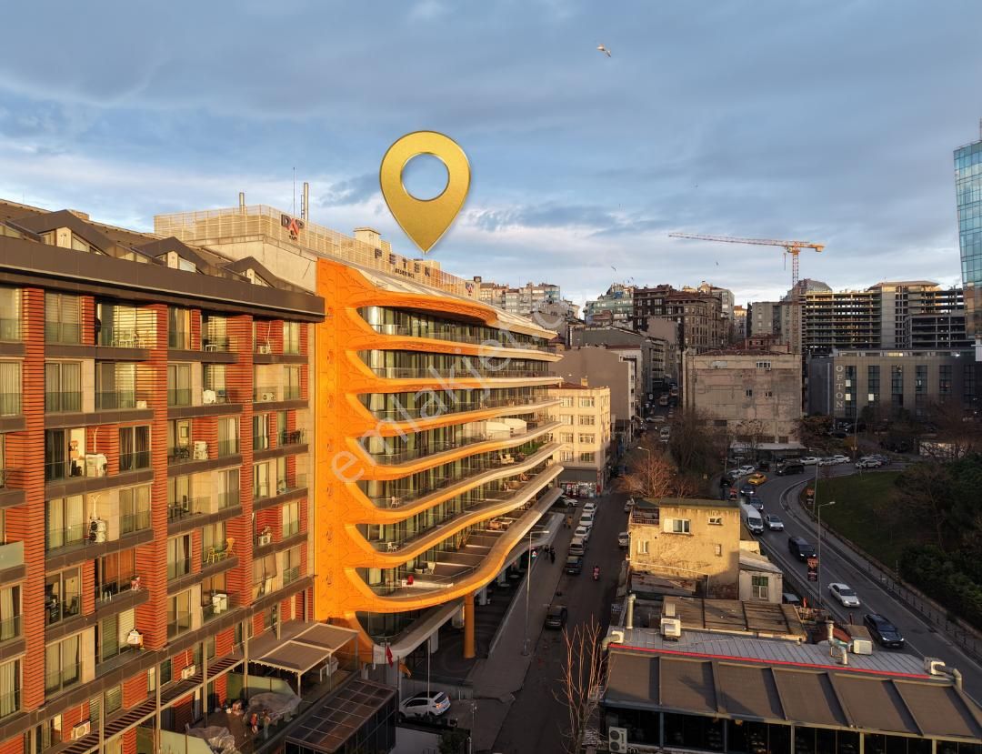 Taksim Petek Residence'da 2+1 Eşyalı Satılık Daire - Görsel 2