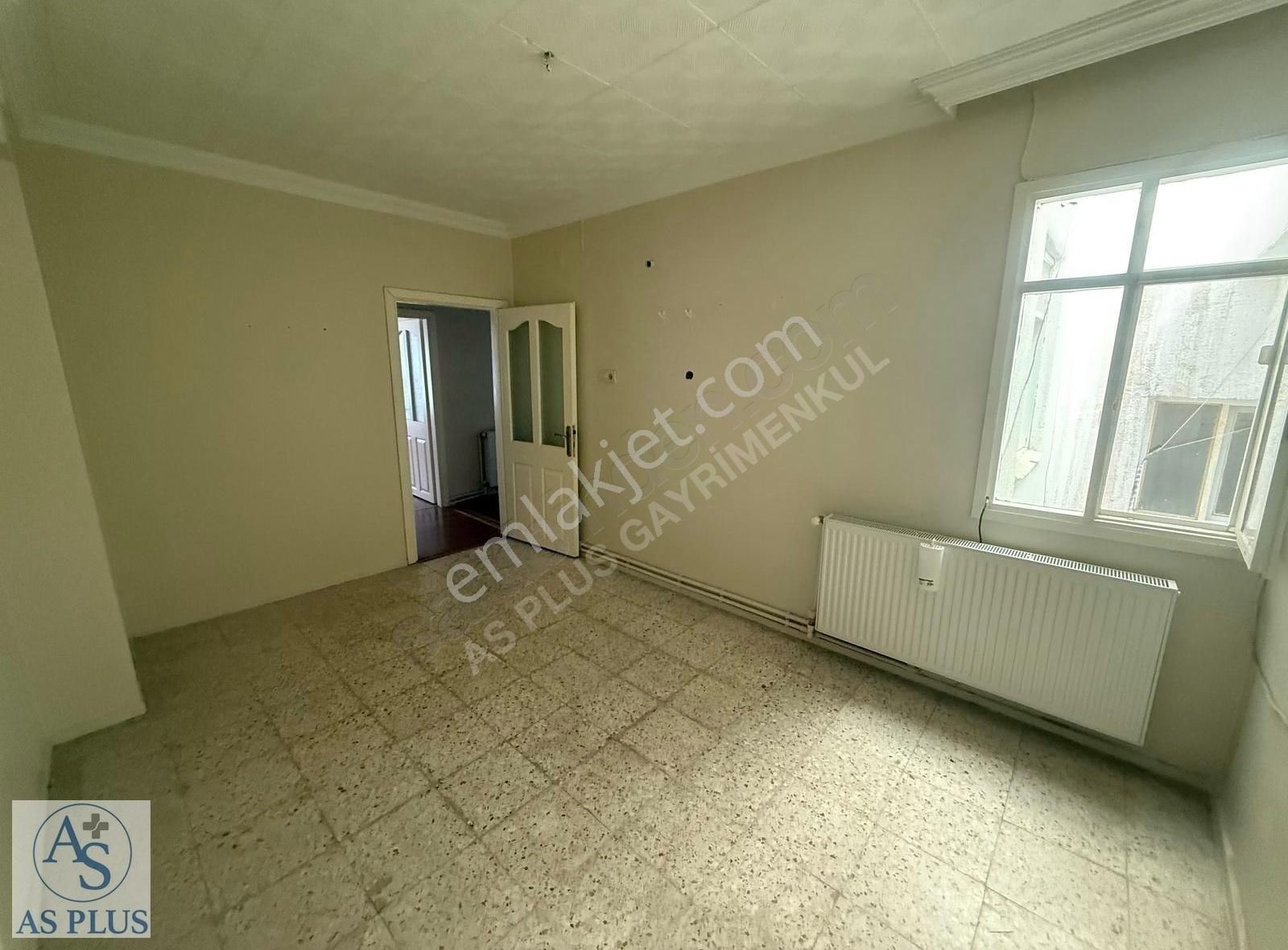 Çarşı Merkezde 3+1 Asansörlü Doğalgazlı Daire!!