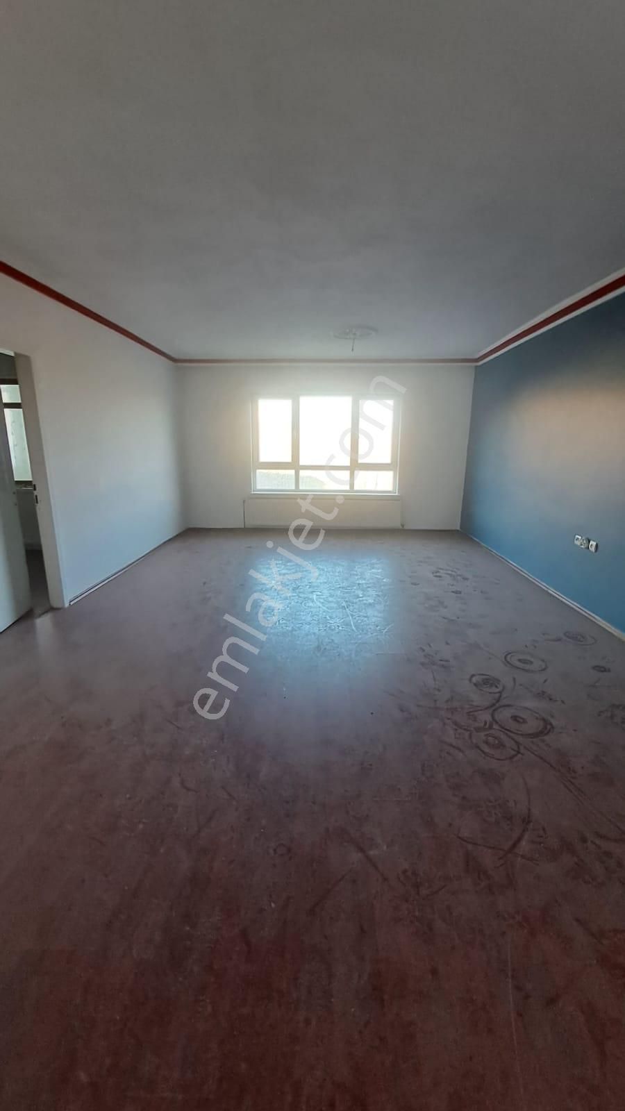 Baglum Karşıyaka Mahallesi 3+1 Asansörlü Site Konumunda Emniyet Sitesinde