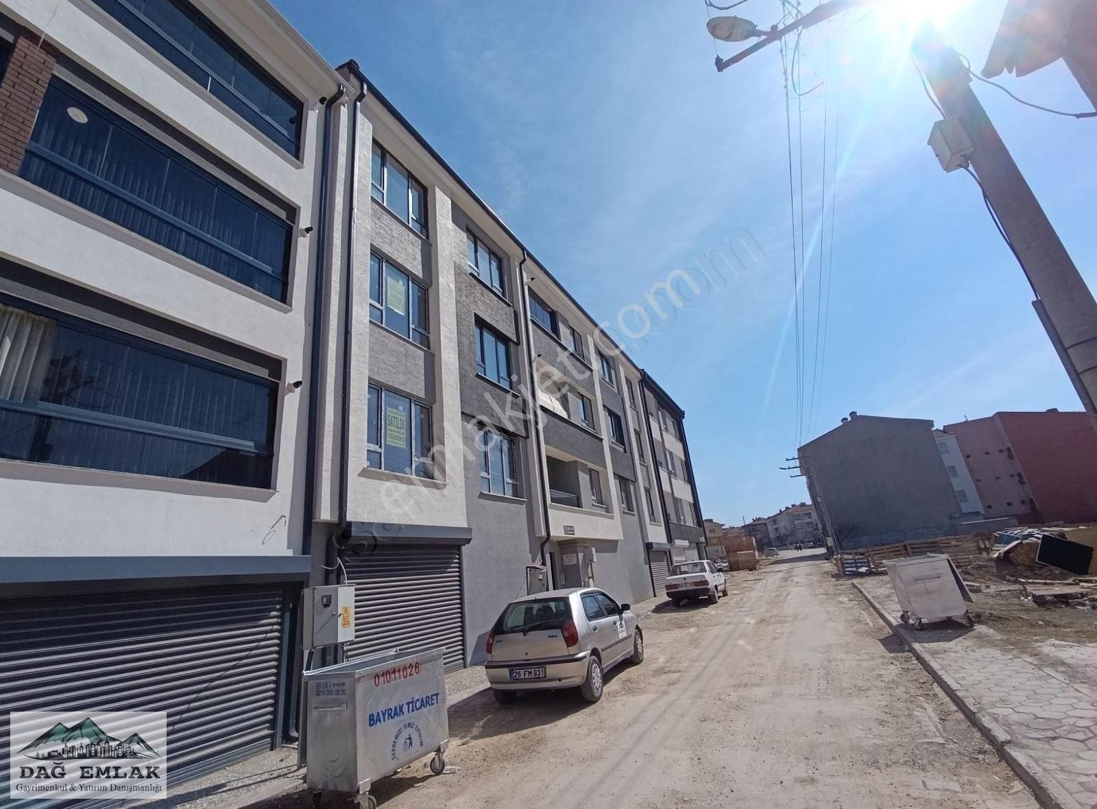 Dağ Emlak//şehir Hst.yakını Çift Cephe Arakat Sıfır 2+1 Daireler