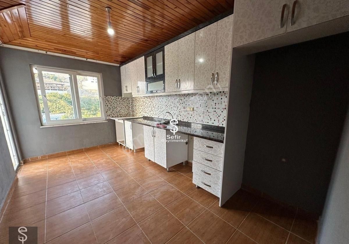 Alanya Konaklı Da 2+1 Ayrı Mutfak Geniş Kiralık Daire