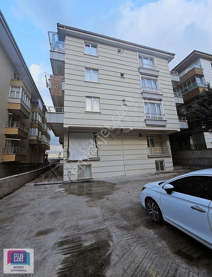 Dialog Bordo'dan Alsancak Eşyalı Ters Dubleks Giriş Kat Kiralık