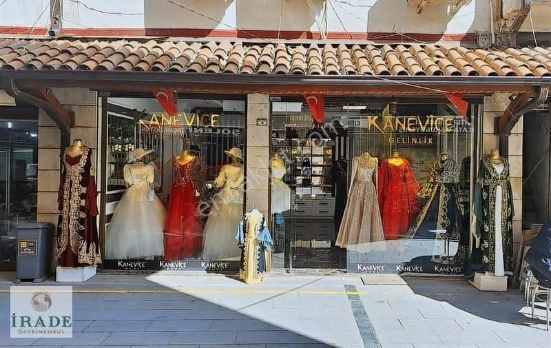 Bedesten Çarşısı'nda 4 Katlı Mağaza