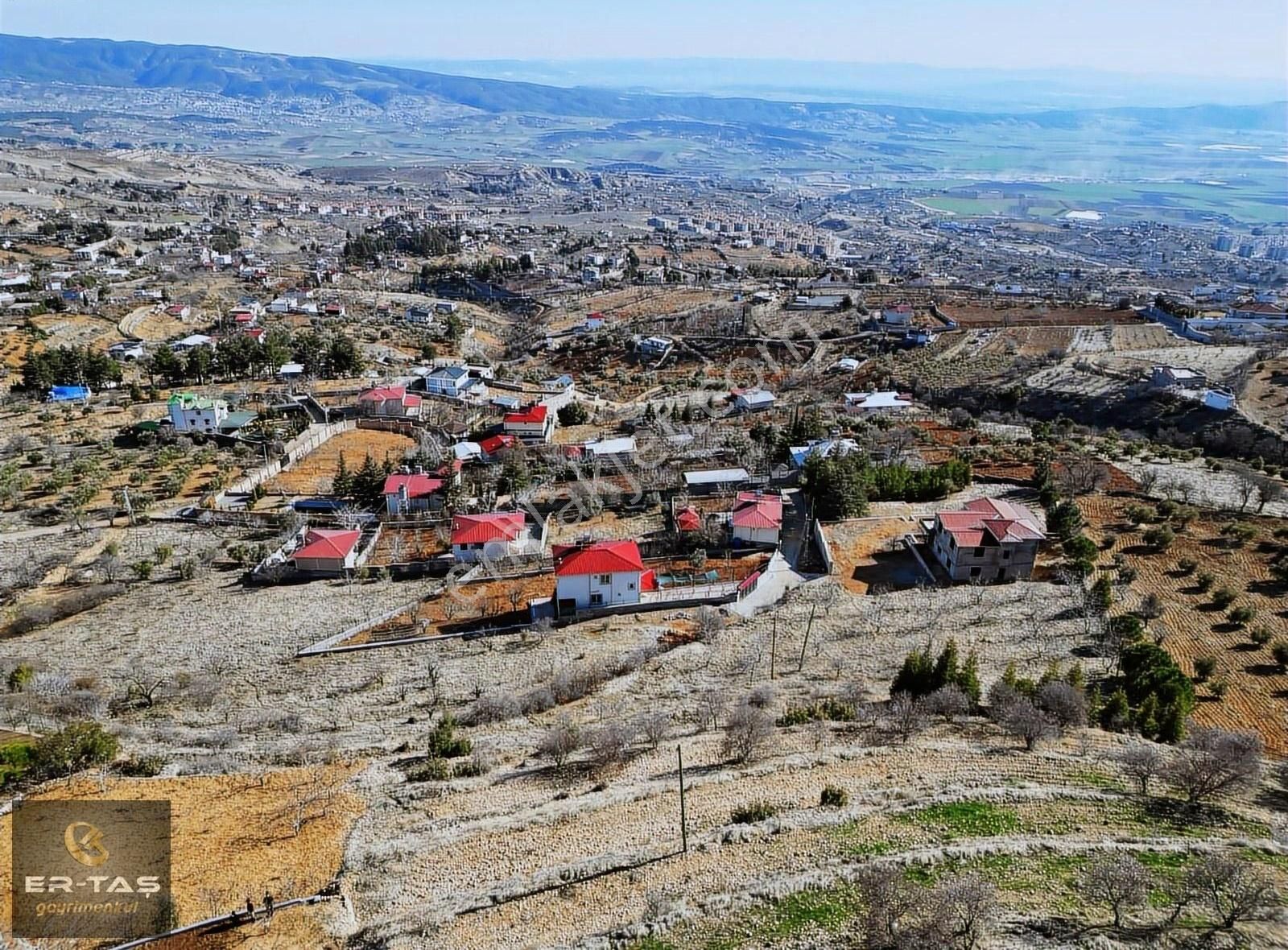 Er-taş Gm'den Ayaklıcaoluk'da 1.036m² Tek Tapu Bahçe