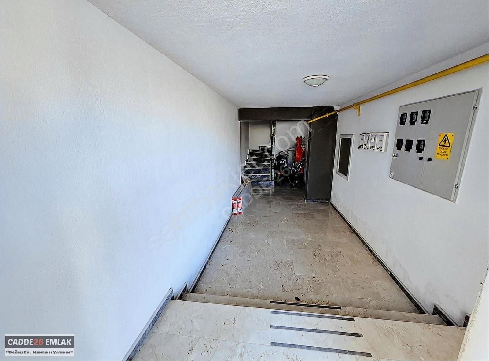 Cadde26 Dan Odunpazarı Belediyesinin Dibinde 2+1 İskanlı Daire