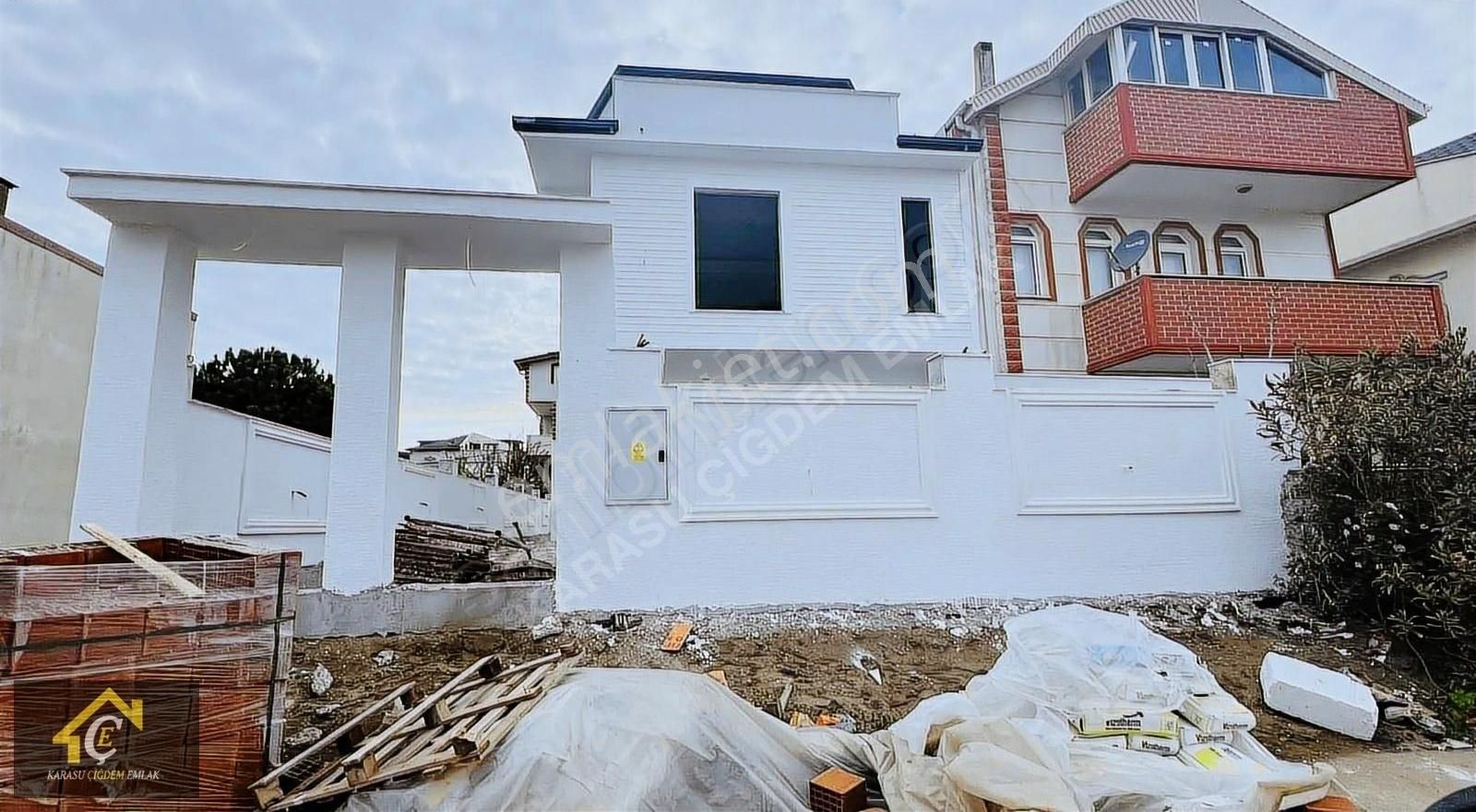 Kocaalide Deniz Manzaralı Lüks Tripleks