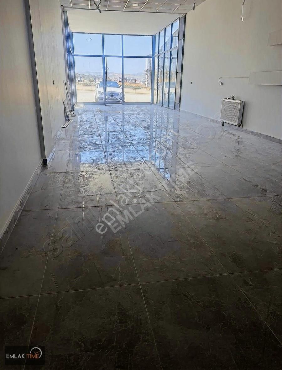 Zirve Caddesine Cephe 100 Mt Satılık Dükkan - Görsel 9