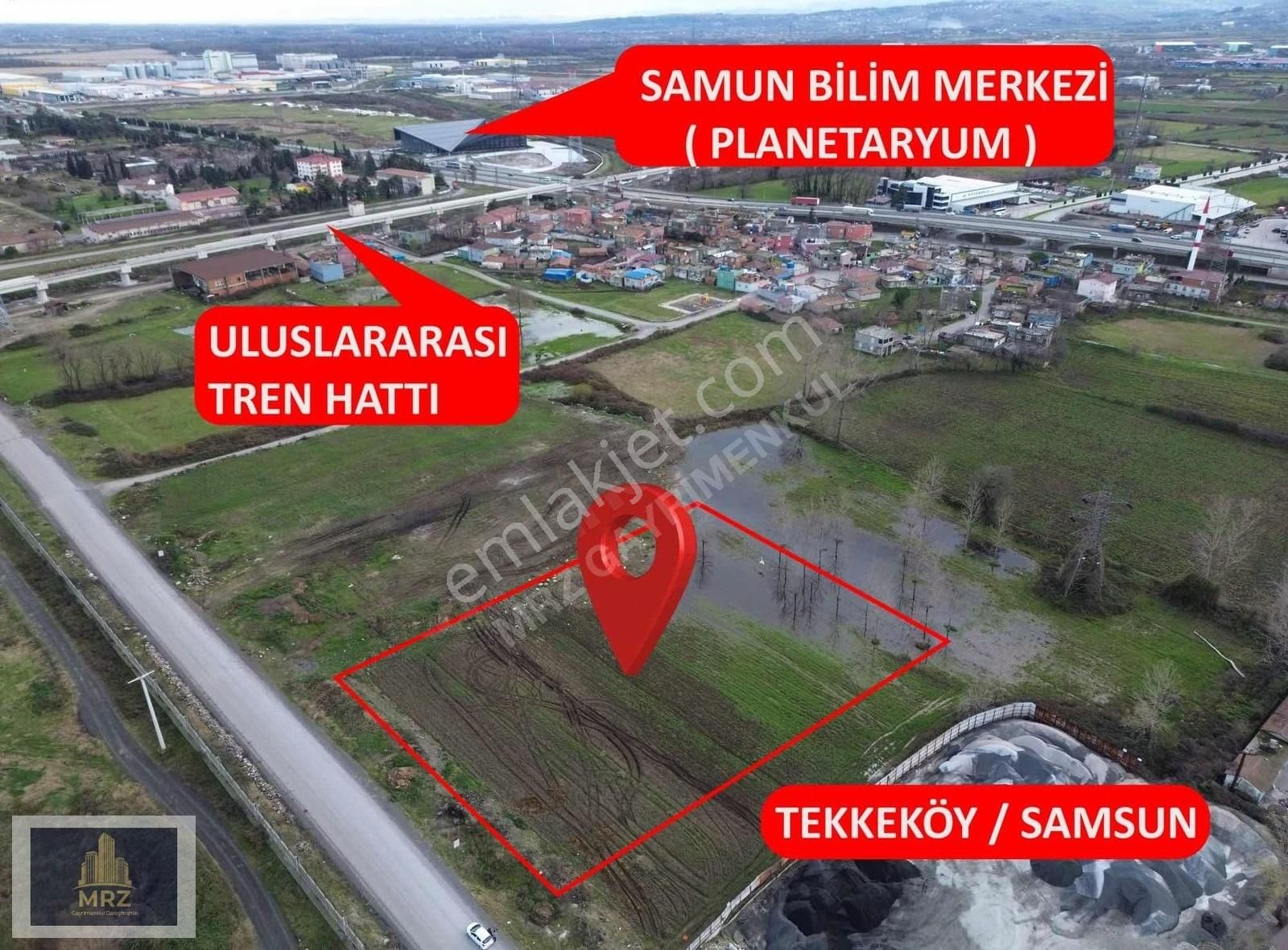 Deka Gayrimenkul'den Tekkeköy'de Ticariimarlı Satılık 940 M Arsa