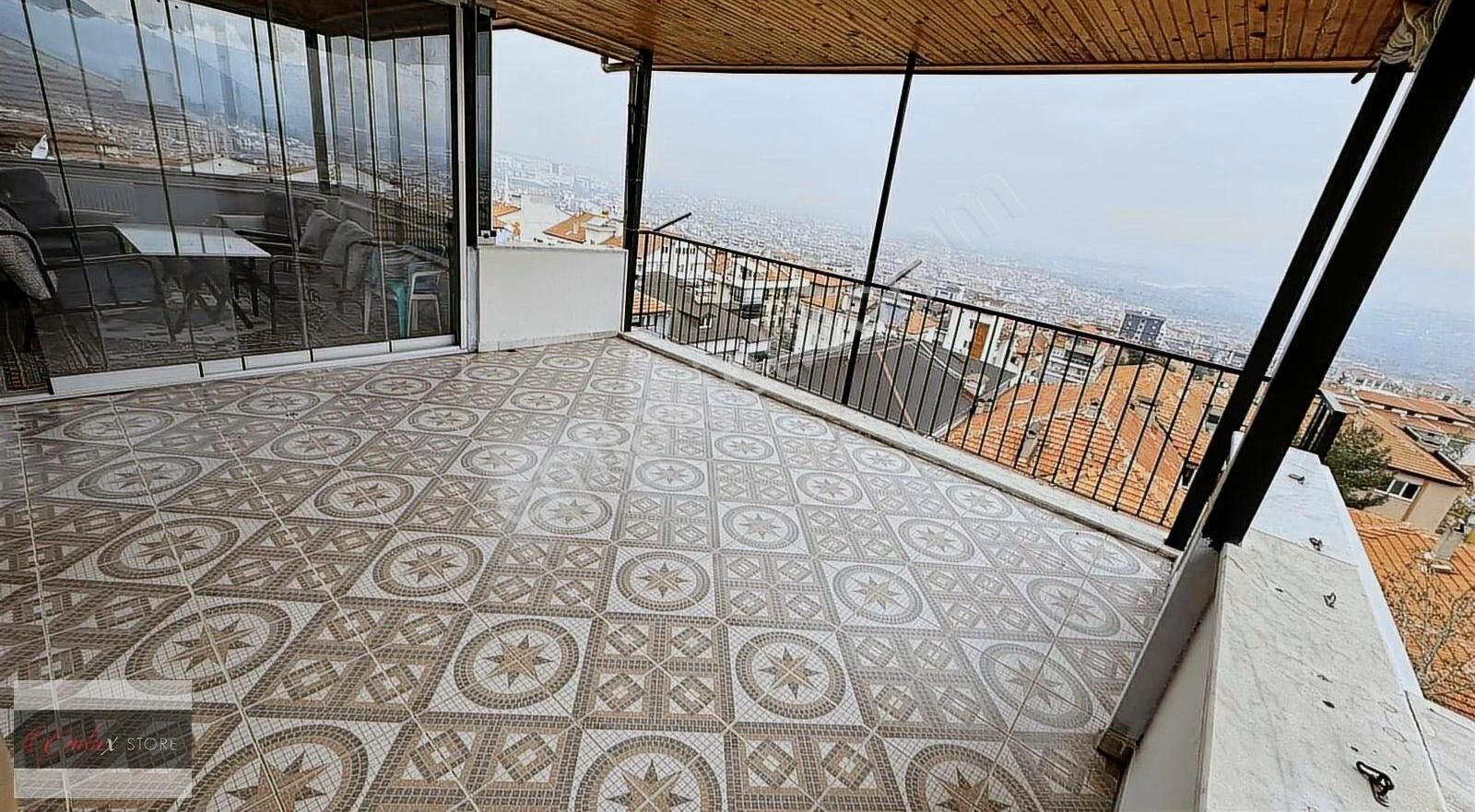 Denizli Manzaralı Cam Balkonlu Aile Binasında Eşyalı Kiralık !